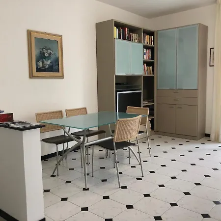 Apartmán Splendido Con Terrazza E Vista Mare *